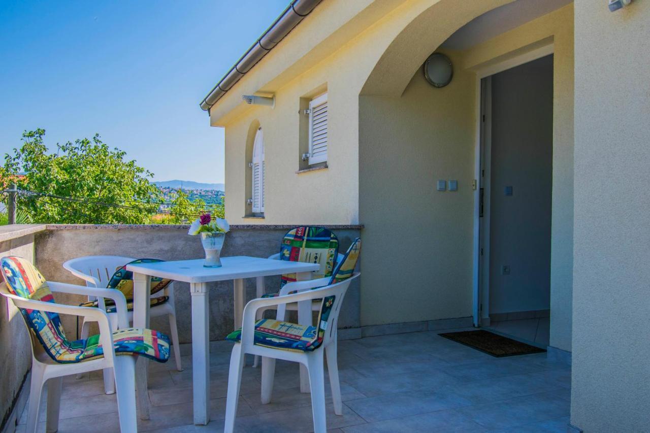 Apartments Relax Near Опатия Екстериор снимка