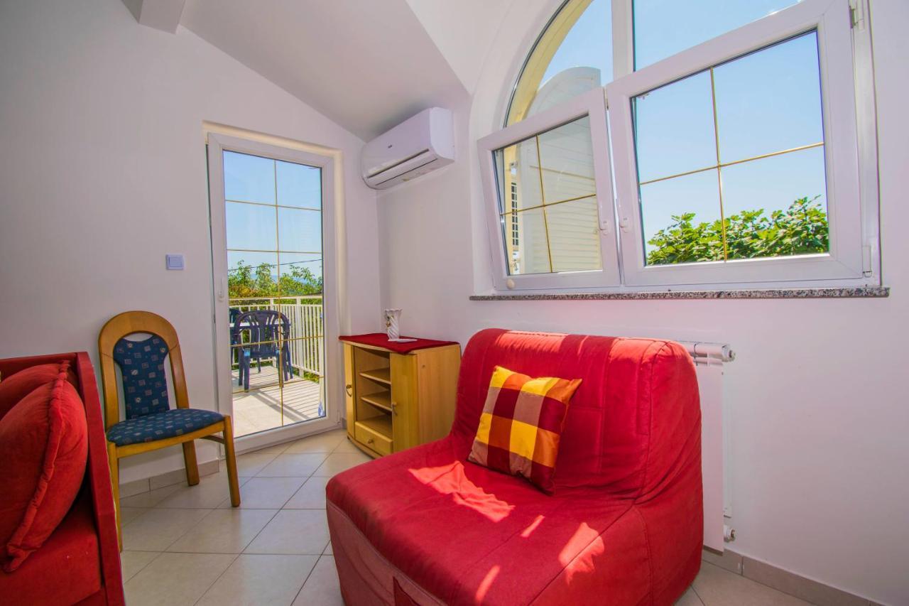 Apartments Relax Near Опатия Екстериор снимка