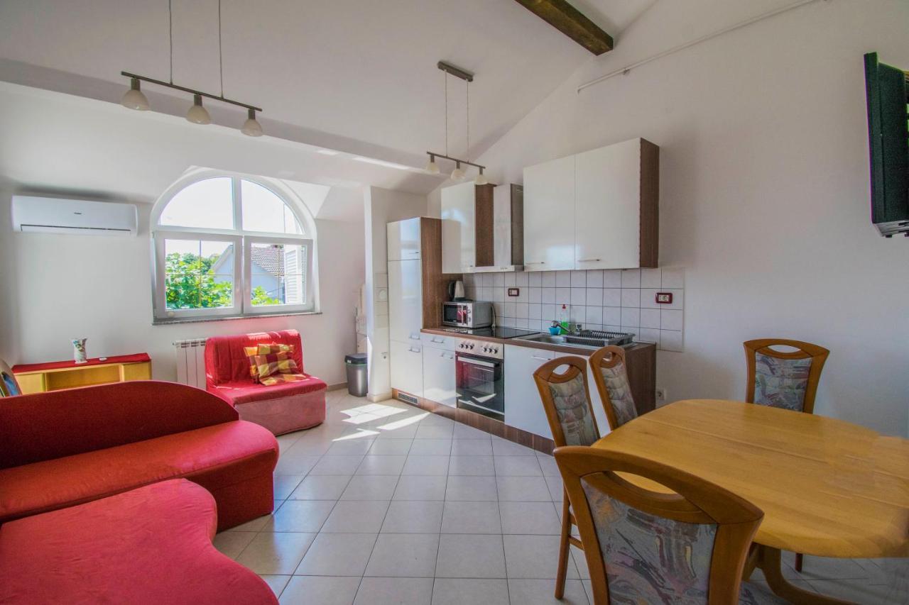 Apartments Relax Near Опатия Екстериор снимка