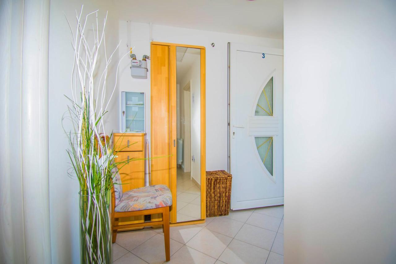 Apartments Relax Near Опатия Екстериор снимка