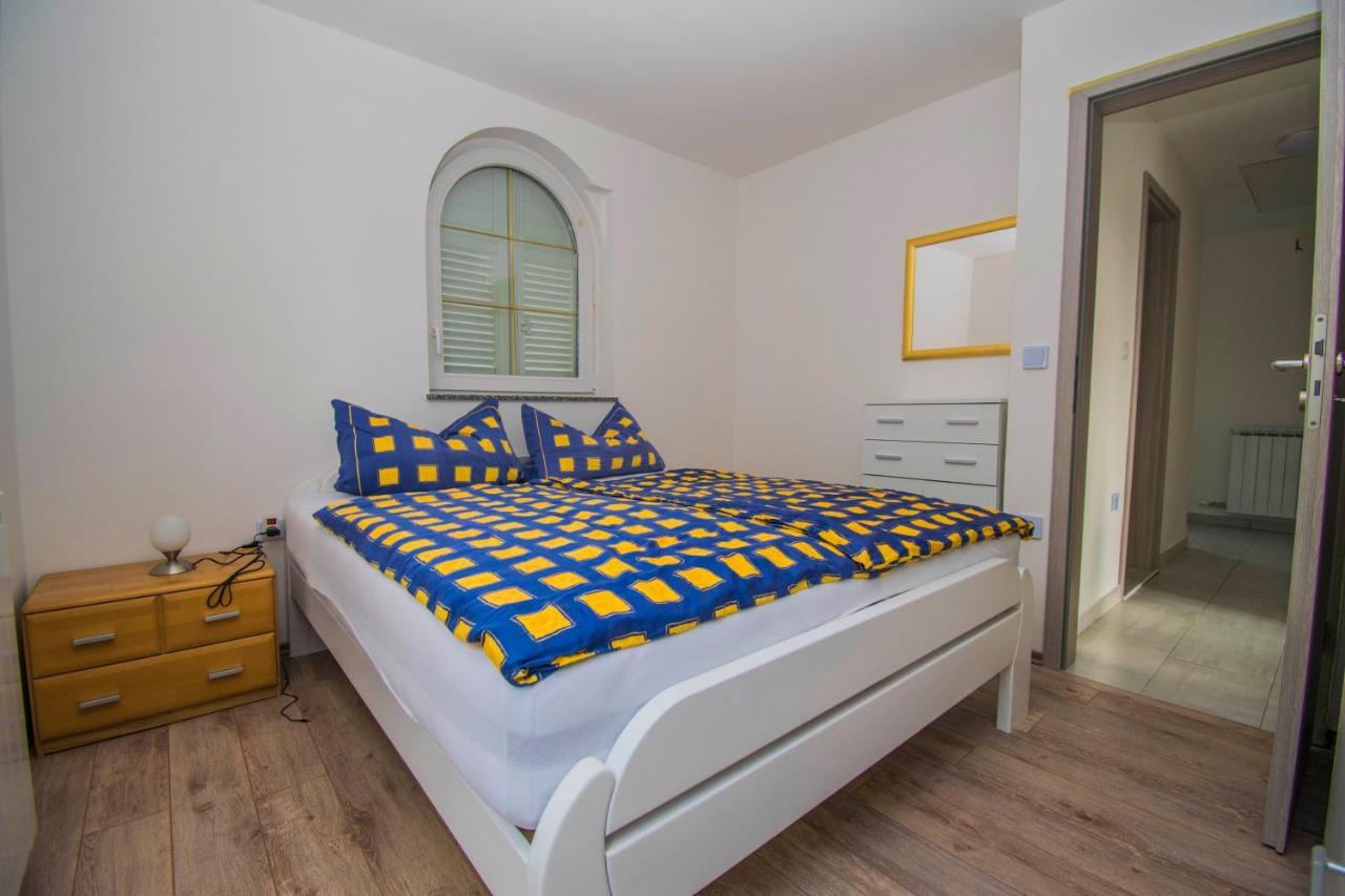 Apartments Relax Near Опатия Екстериор снимка