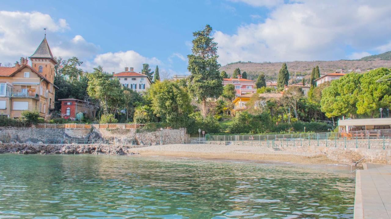 Apartments Relax Near Опатия Екстериор снимка