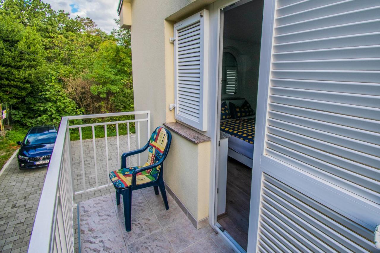 Apartments Relax Near Опатия Екстериор снимка