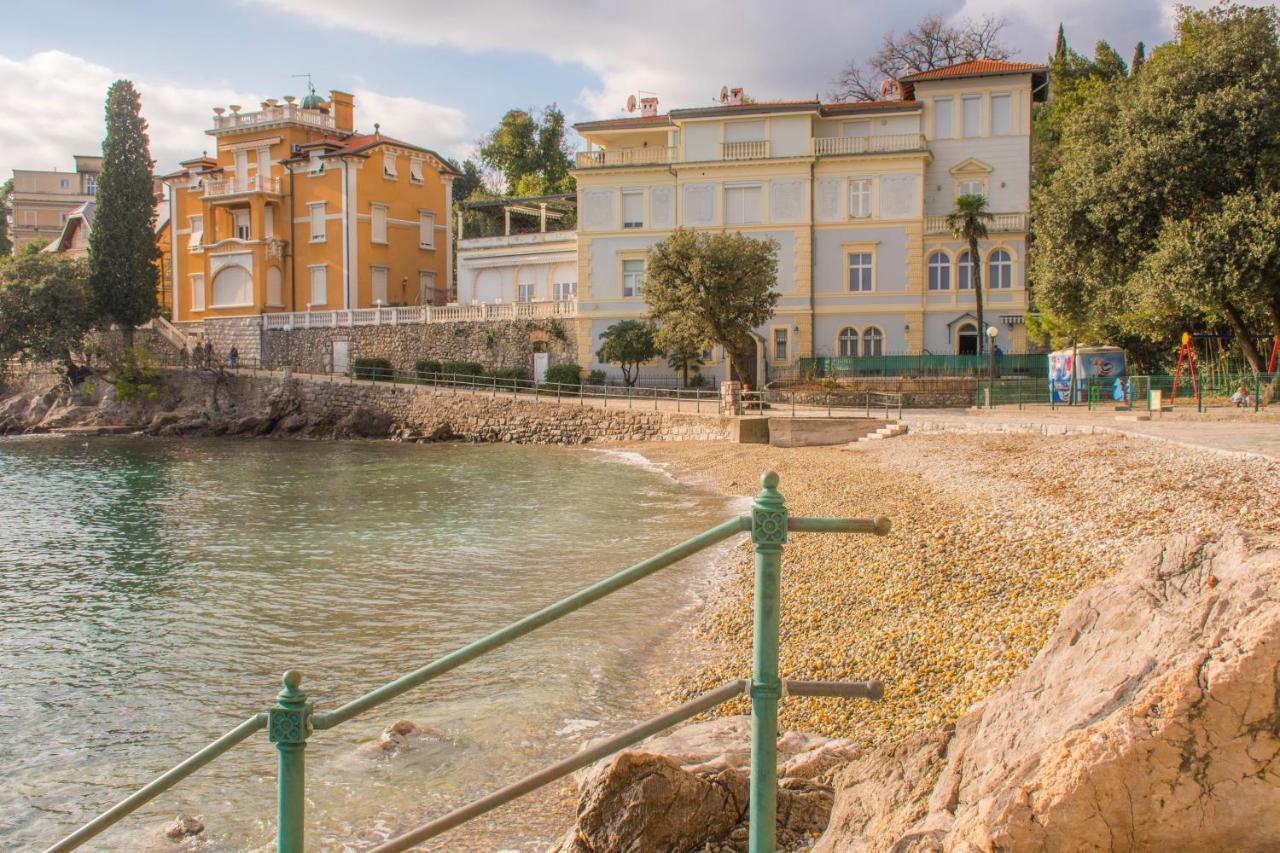 Apartments Relax Near Опатия Екстериор снимка