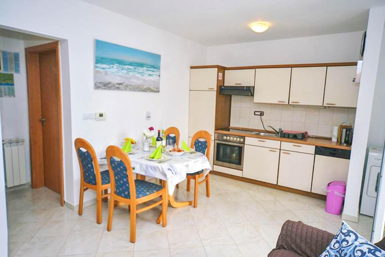 Apartments Relax Near Опатия Екстериор снимка